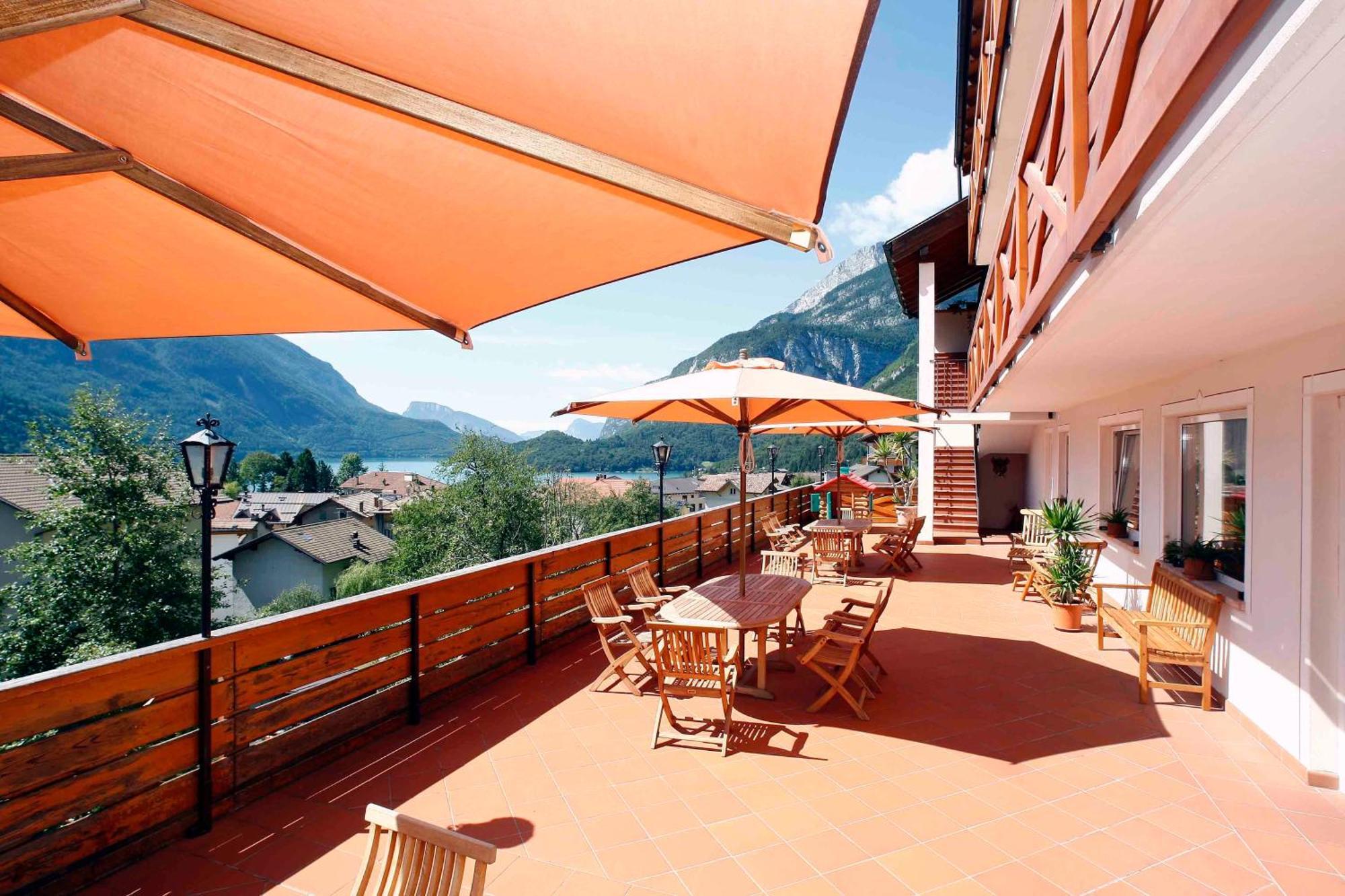 Hotel Garni Villanova Molveno Buitenkant foto
