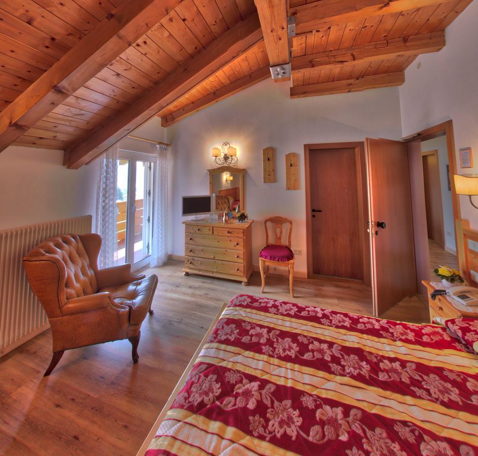 Hotel Garni Villanova Molveno Buitenkant foto