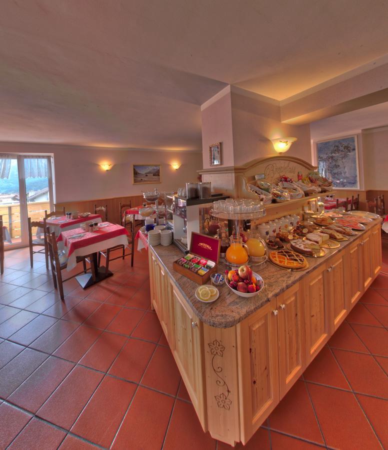 Hotel Garni Villanova Molveno Buitenkant foto